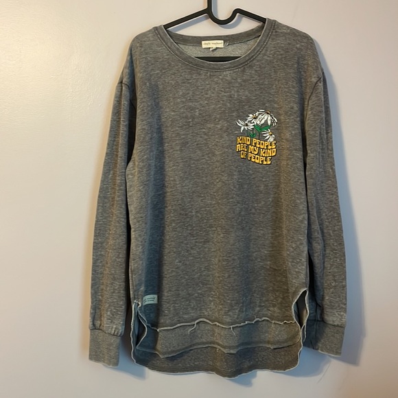 Simply Southern Tops - Simply Southern Gray Raw Seam Kind People Sweatshirt size XL